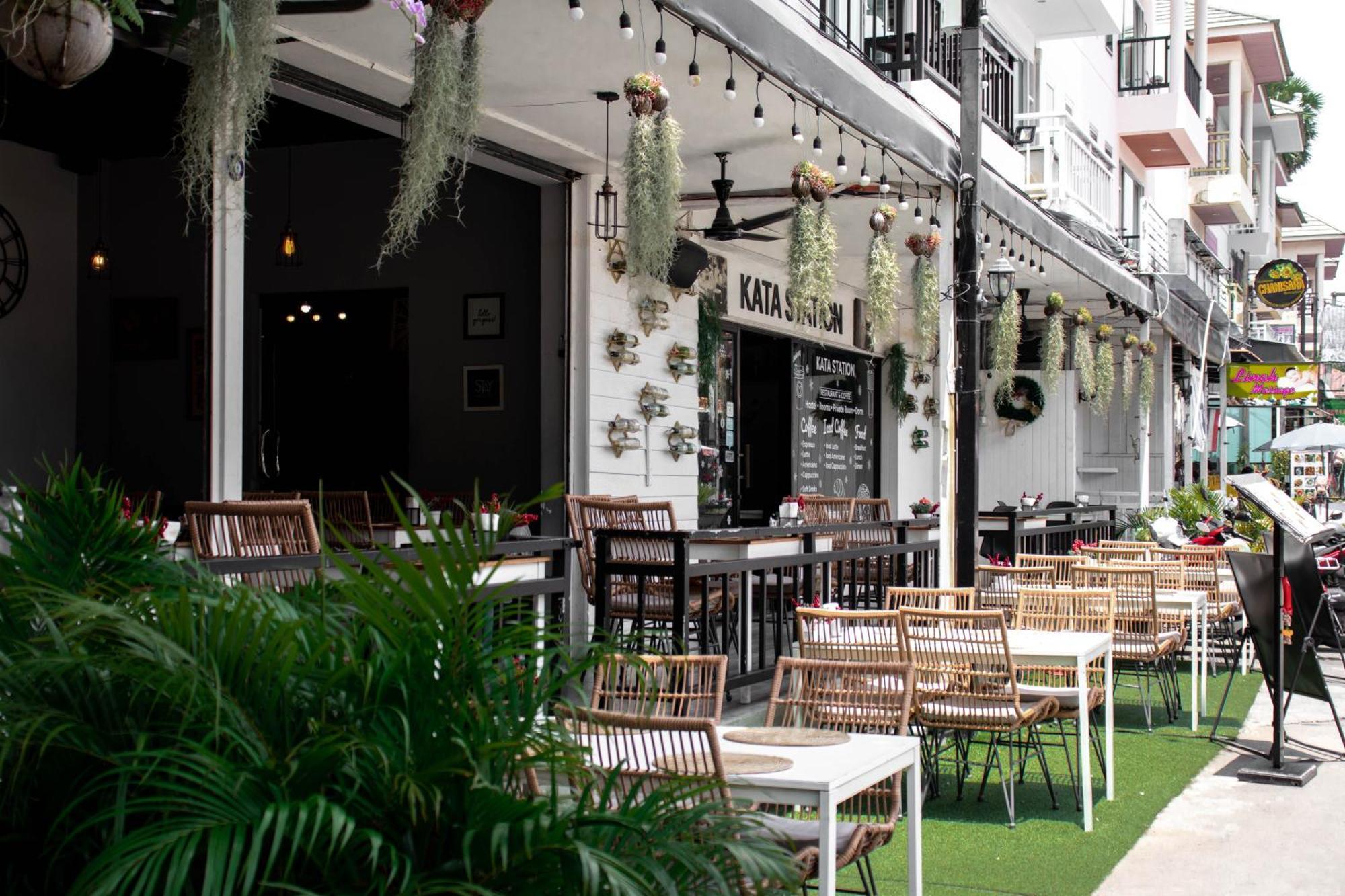 Kata Station Boutique Hotel Exterior photo
