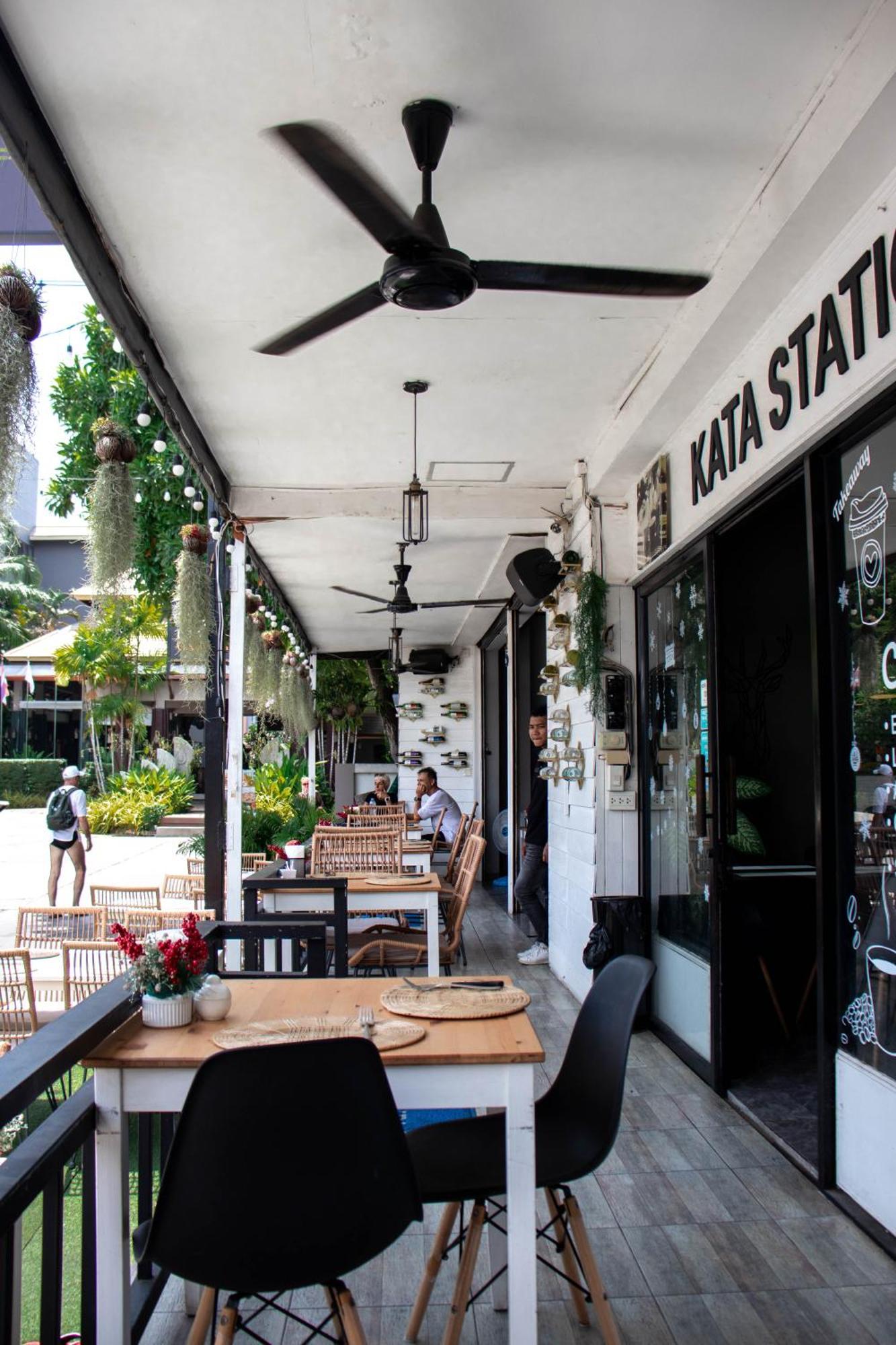 Kata Station Boutique Hotel Exterior photo